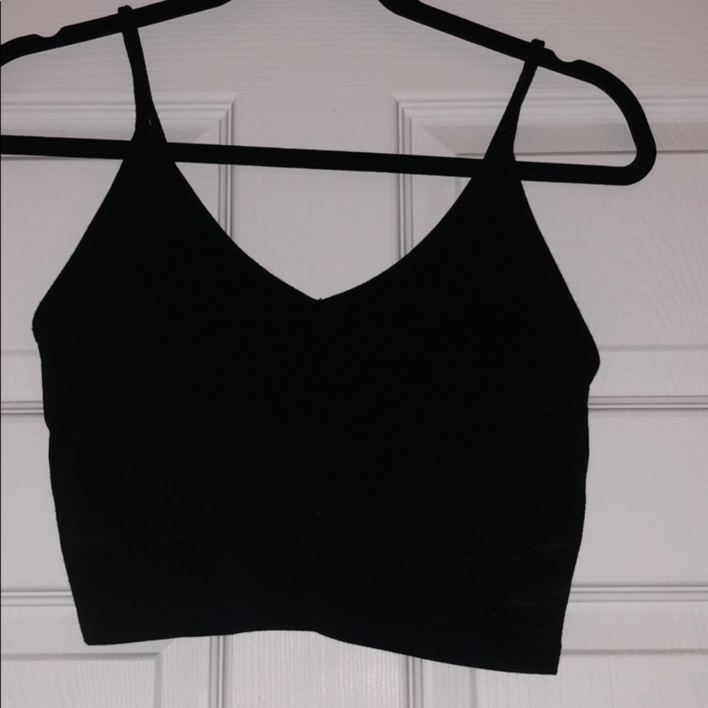 Aritzia black crop top